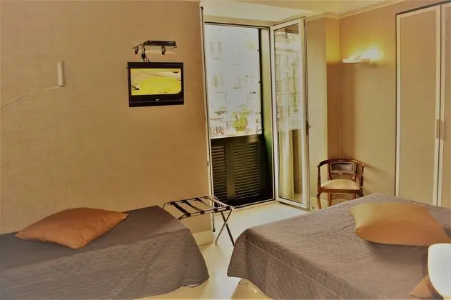 1 Çift Kişilik Veya 2 Tek Kişilik Yatak Classic