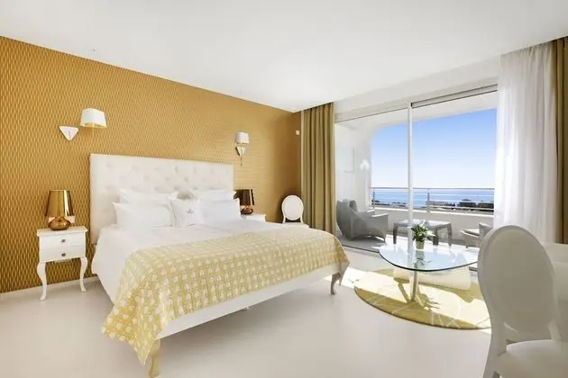 Penthouse Suite