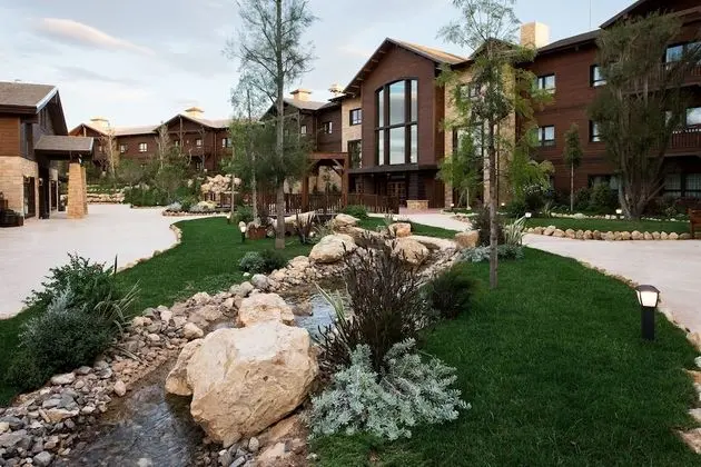 Deluxe Room, 2 Adults & 2 Childs (Port Aventura tickets & 1 Ferrari Land ticket included)
