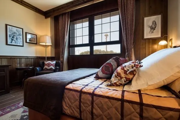 Deluxe Room, 3 adults & 1 child (Port Aventura tickets & 1 Ferrari Land ticket included)