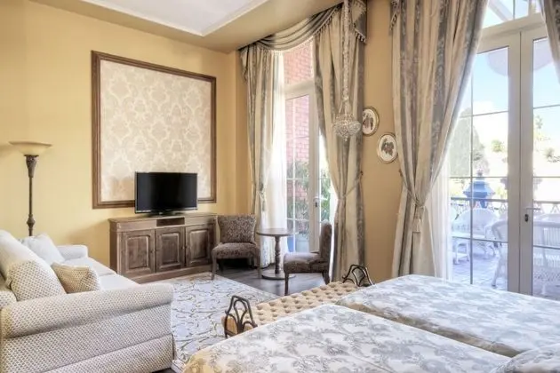 Deluxe Room,2adults&2children(access to PortaventuraPark+1day FerrariLand+Express Prem Pass per stay
