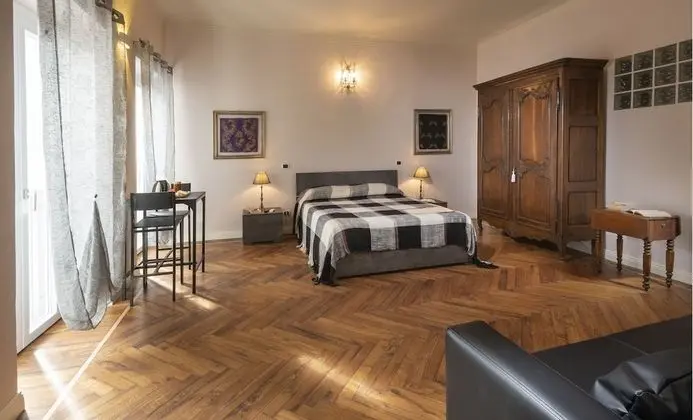 Tek Büyük Yataklı Oda (Ruz)