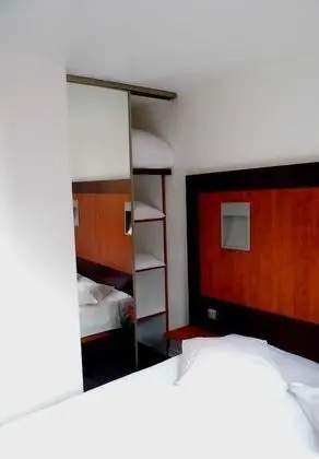 Apart, Bir adet Çift Kişilik Yataklı ve Bir Çekyatlı