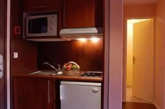 Apart, Bir adet Çift Kişilik Yataklı ve Bir Çekyatlı