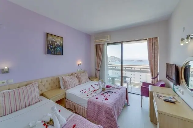 Standart Oda Kara Manzaralı
