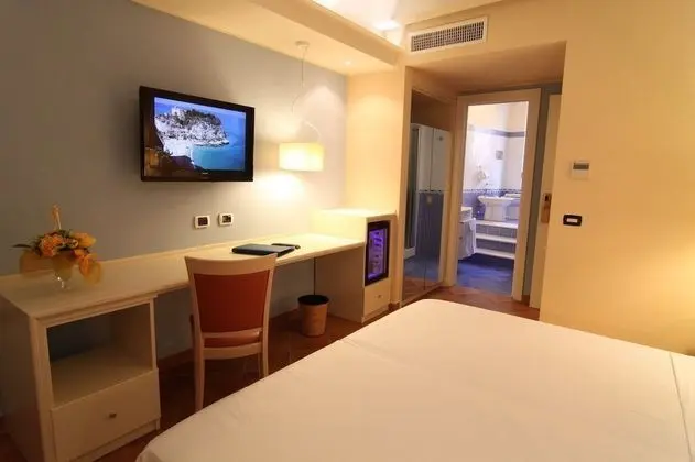 Comfort Tek Büyük Yataklı Oda, Balkon, Şehir Manzaralı