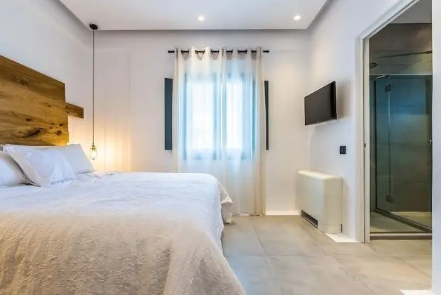 Deluxe Two Bedrooms Suite