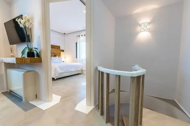 Deluxe Two Bedrooms Suite