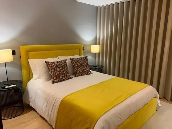 Premium Tek Büyük Yataklı Oda