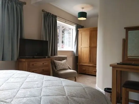 Tek Büyük Yataklı Oda (Room2)