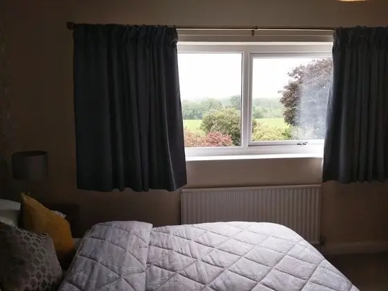 Tek Büyük Yataklı Oda (Room2)