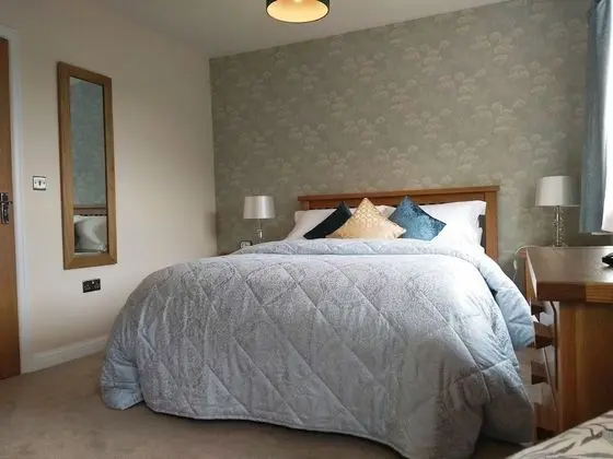 Tek Büyük Yataklı Oda (Room2)