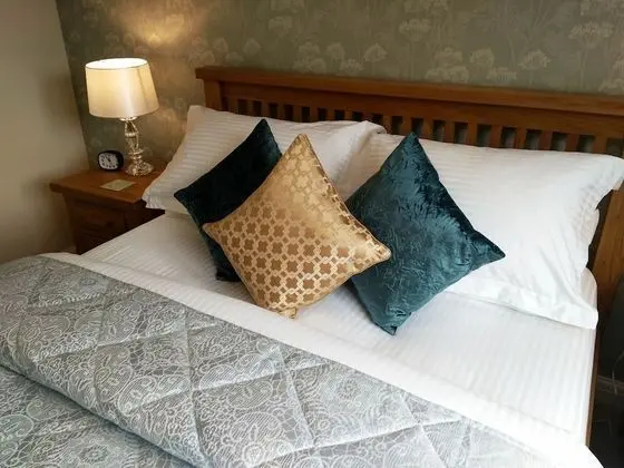Tek Büyük Yataklı Oda (Room2)