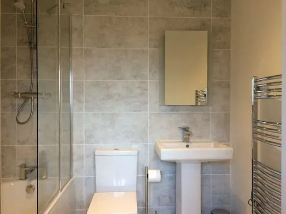 Tek Büyük Yataklı Oda (Room2)