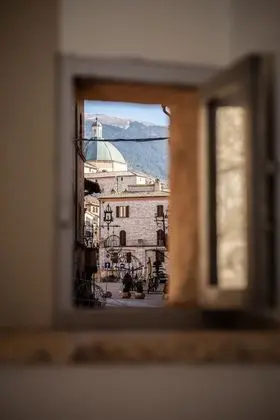 Deluxe Tek Büyük veya İki Ayrı Yataklı Oda (203)