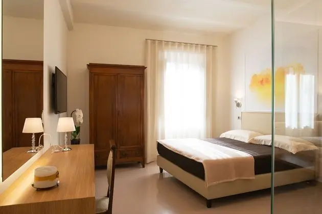 Deluxe Tek Büyük Yataklı Oda (202)