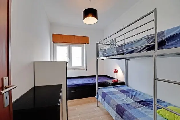 Apart Daire, 2 Yatak Odası, Mutfak, Denize Bakan