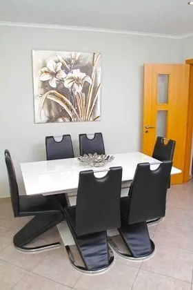 Apart Daire, 2 Yatak Odası, Balkon
