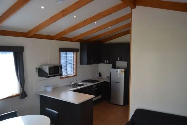 Villa (Corella Villa (1 Queen & 2 Bunks))