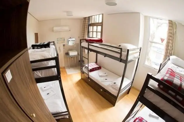 Ortak Ranzalı Oda, Sadece erkekler için, Ortak Banyo (6 people)