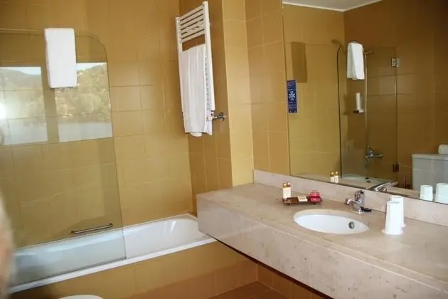 Tek Büyük Yataklı Oda, Nehir Manzaralı (Balcony)