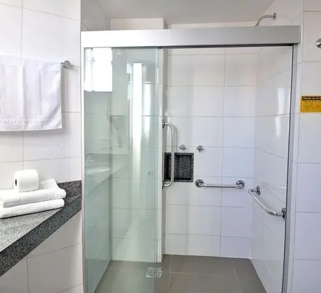 Grand Tek Büyük veya İki Ayrı Yataklı Oda