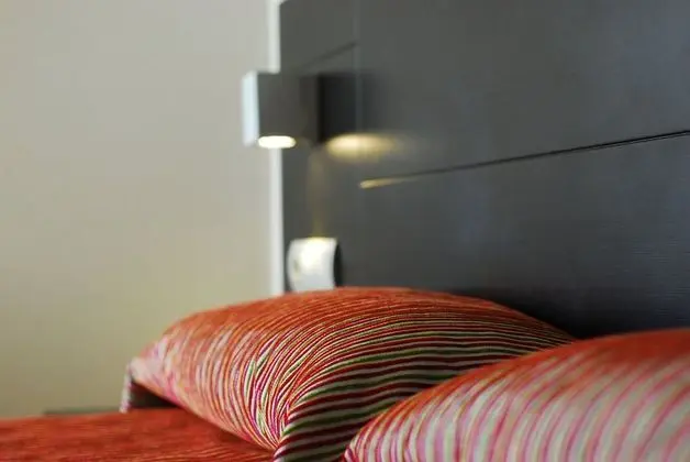 Comfort Büyük Yataklı Tek Kişilik Oda, Kısmi Deniz Manzaralı