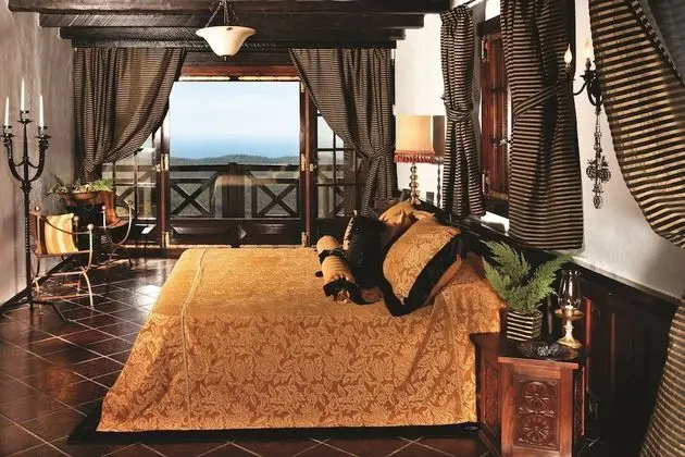 Grand Villa, Birden Çok Yatak Odası (sleeps 48)