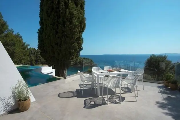 Villa, 5 Yatak Odası, Kişiye Özel Havuzlu, Deniz Manzaralı (Kalyva Mare)