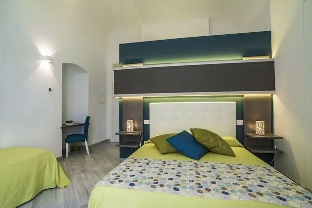 Exclusive Üç Kişilik Oda, Özel Banyo, Bahçe Manzaralı