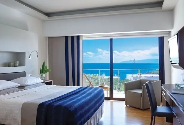 Süit (Sea View Individual Pool)