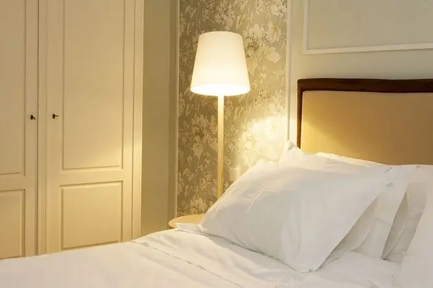 Superior Tek Büyük Yataklı Oda, 1 Çift Kişilik veya 2 Tek Kişilik Yatak, Avlu Manzaralı (Perfection)