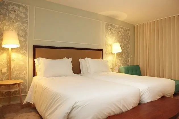 Superior Tek Büyük Yataklı Oda, 1 Çift Kişilik veya 2 Tek Kişilik Yatak, Avlu Manzaralı (Perfection)