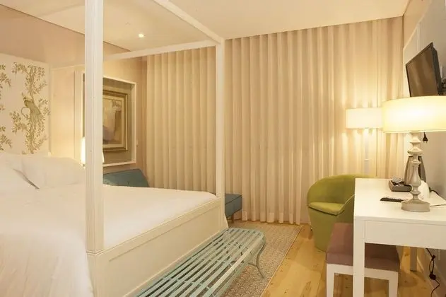 Superior Tek Büyük Yataklı Oda, 1 Çift Kişilik Yatak, Balkon, Bahçe Manzaralı (Fantasy)