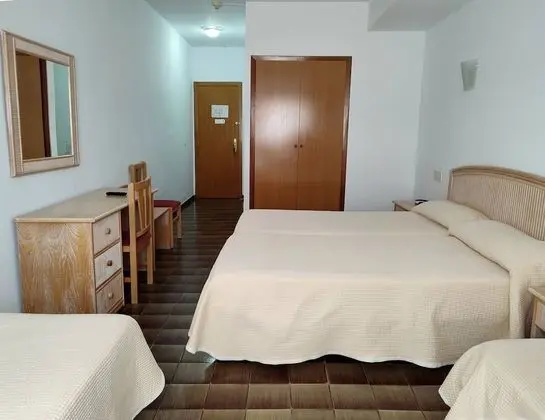 Dört Kişilik Oda