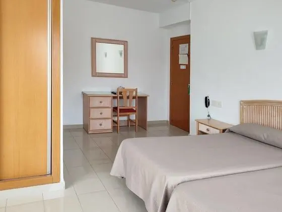 Grand Tek Büyük Yataklı Oda