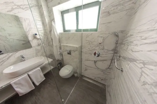 Standard Tek Büyük Yataklı Oda, Balkon
