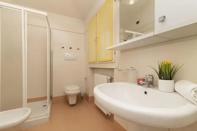 Family Stüdyo, Birden Çok Yatak, Dağ Manzaralı, Göl Kenarı (Porto Letizia Begonia 8)