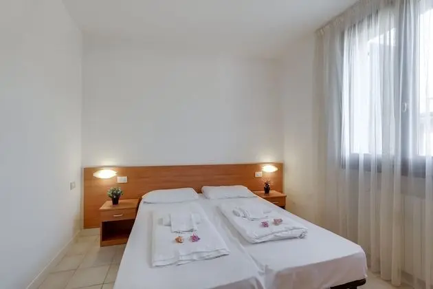 Standard Apart Daire, 1 Çift Kişilik Yatak ve Çekyat (Porto Letizia Chopin 8)