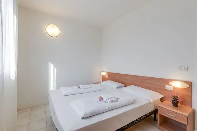 Standard Apart Daire, 1 Çift Kişilik Yatak ve Çekyat (Porto Letizia Chopin 8)