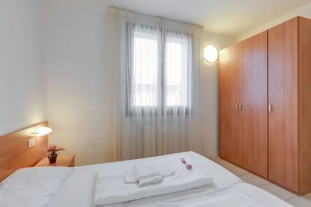 Standard Apart Daire, 1 Çift Kişilik Yatak ve Çekyat (Porto Letizia Chopin 8)