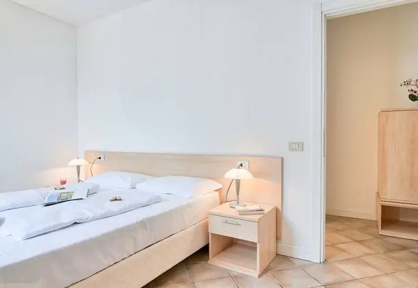 Standard Apart Daire, 1 Çift Kişilik Yatak ve Çekyat, Bahçeli (Porto Letizia Firenze 4)