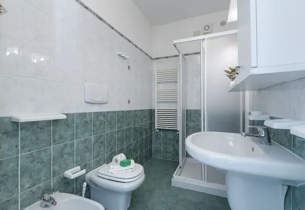 Standard Apart Daire, Birden Çok Yatak (Porto Letizia Leoncavallo 10)