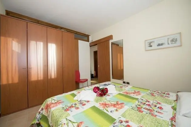 Family Apart Daire, Birden Çok Yatak, Göl Kenarı (Porto Letizia P12)