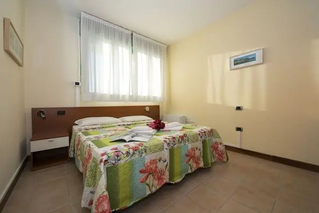 Family Apart Daire, Birden Çok Yatak, Göl Kenarı (Porto Letizia P12)