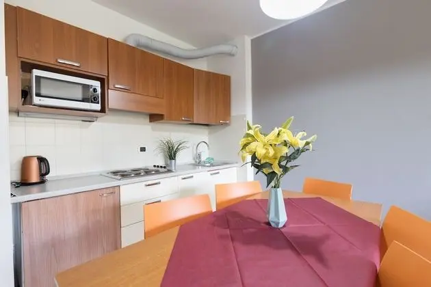 Standard Apart Daire, 1 Çift Kişilik Yatak ve Çekyat, Göl Kenarı (Porto Letizia P17)
