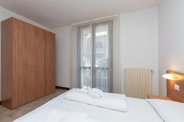 Standard Apart Daire, 1 Çift Kişilik Yatak ve Çekyat, Göl Kenarı (Porto Letizia Puccini 3)