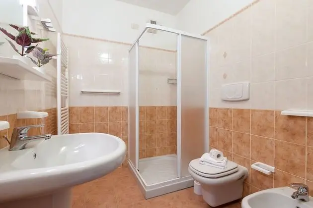 Standard Apart Daire, 1 Çift Kişilik Yatak ve Çekyat, Göl Kenarı (Porto Letizia Puccini 3)
