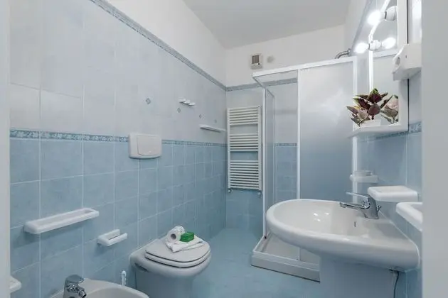 Standard Apart Daire, 1 Çift Kişilik Yatak ve Çekyat (Porto Letizia Rossini 8)