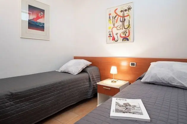 Standard Apart Daire, 1 Çift Kişilik Yatak ve Çekyat (Porto Letizia S15 B1)